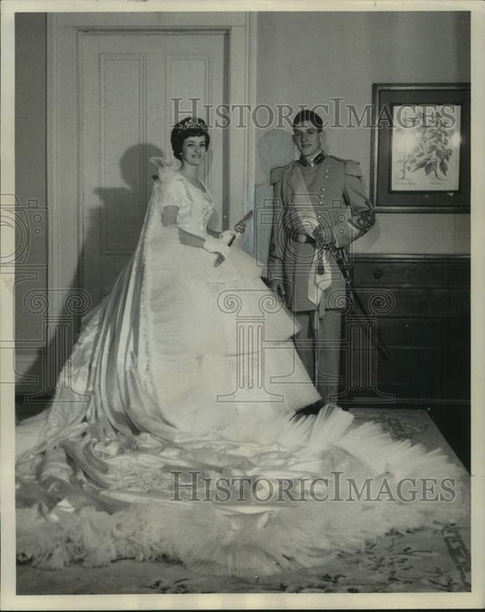 1963 Natchez Pilgrimage Queen, Leila Moss and King, William McGehee-Historic Images