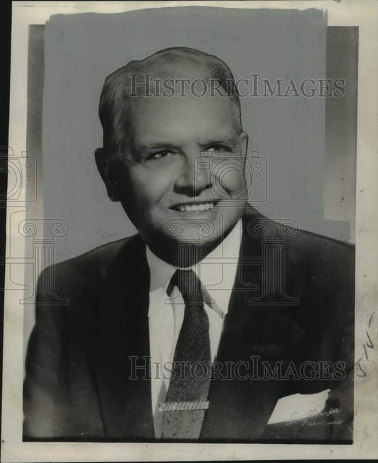 1953 Doctor Eugene Robards, Louisiana pioneer in mental illness-Historic Images