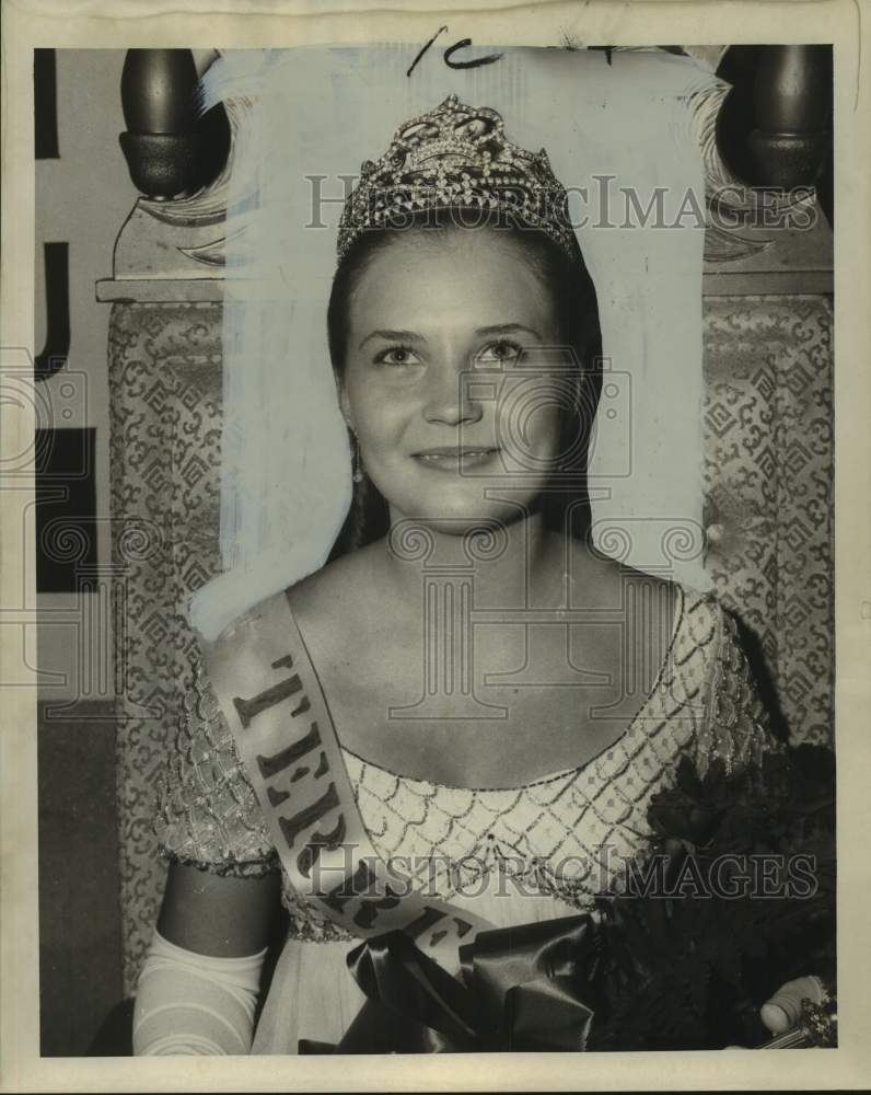 1969 Della Roberts, Louisiana Farm Bureau Federation Queen - Historic Images