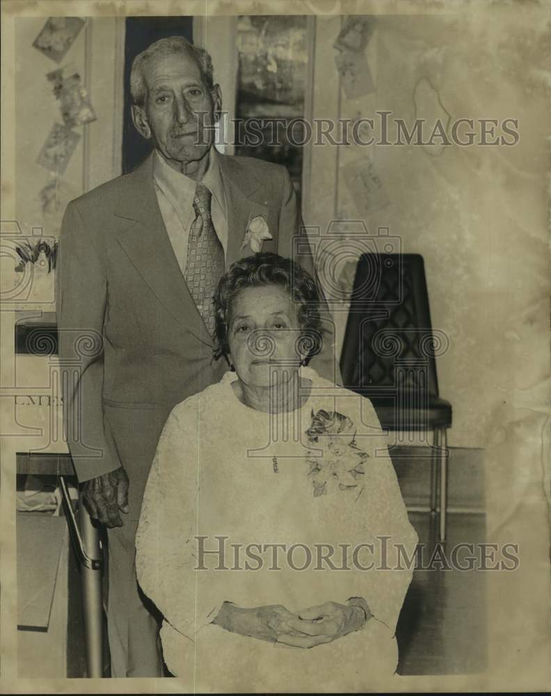 1972 Press Photo Mr. and Mrs. Vincent Radosta on Wedding Anniversary, Louisiana - Historic Images