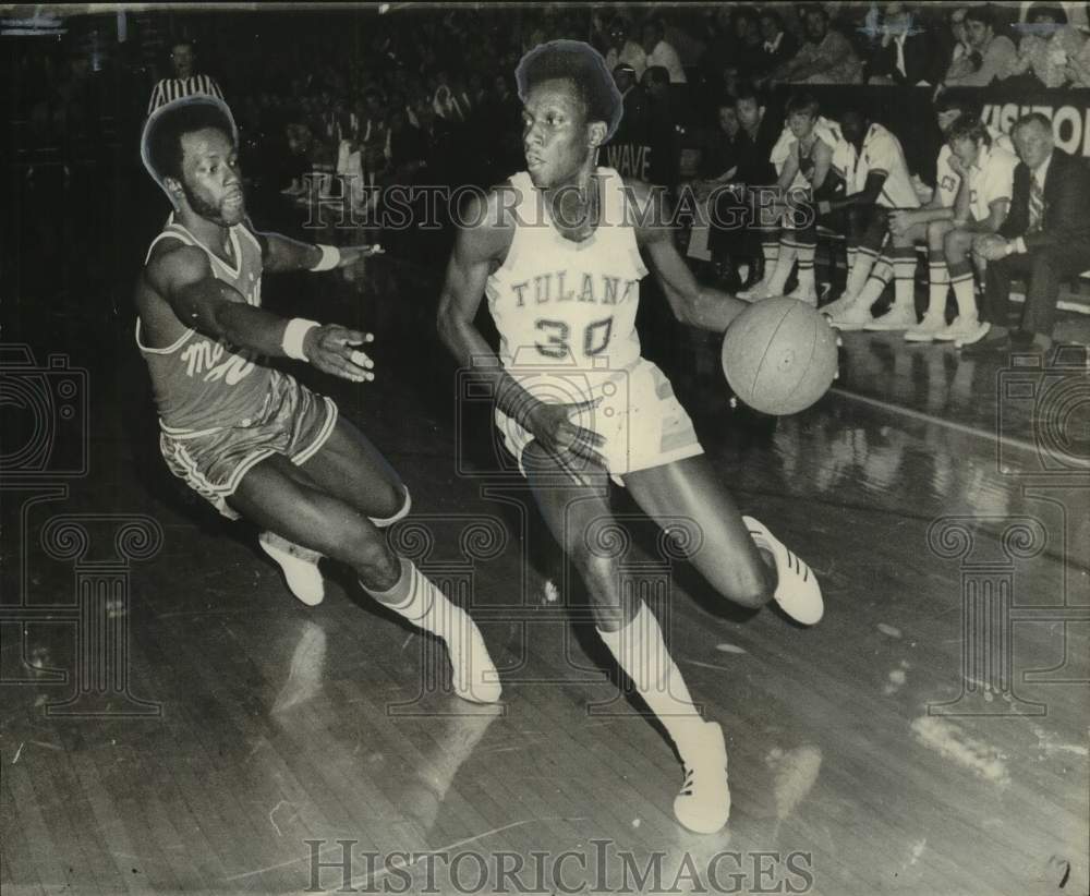 1973 Press Photo Dave Renfroe (30), Basketball Player for Tulane University - Historic Images