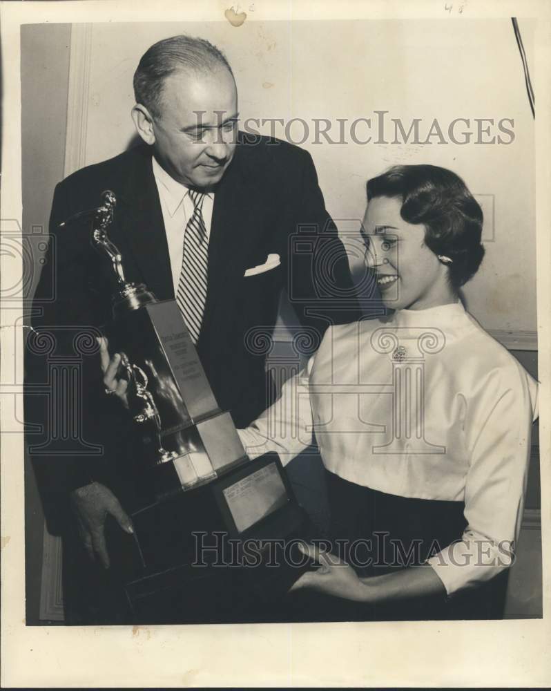 Press Photo Maxine Queyrouge, Swimming Champion - noo63676 - Historic Images