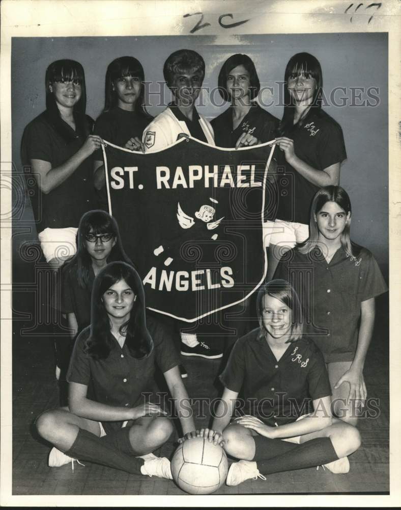 1968 Press Photo Volleyball - The St. Raphael Angels won NORD girls league - Historic Images