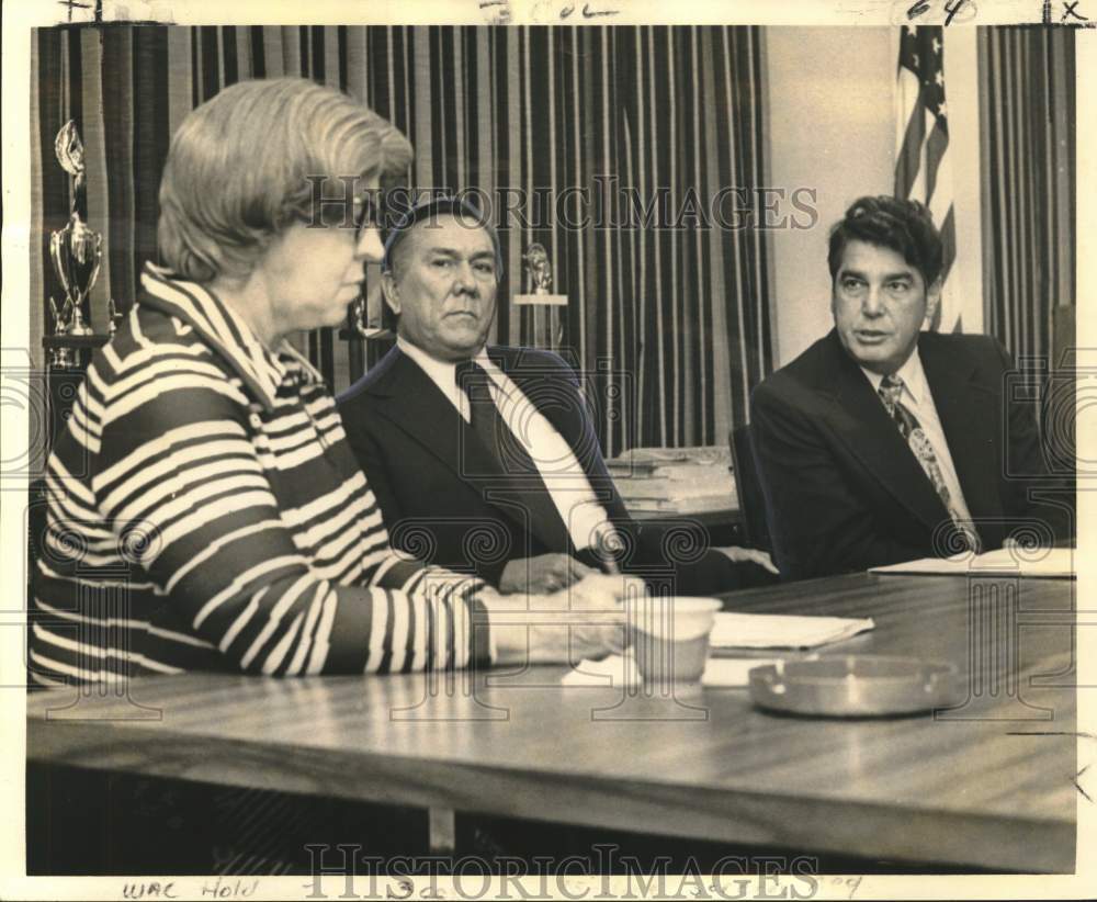 1973 Women Against Crime meeting with New Orleans Police Department - Historic Images