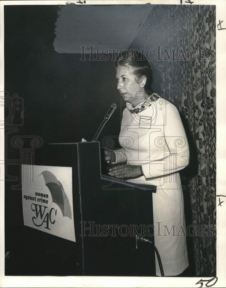 1971 Jefferson Parish WAC committee chairman Mrs. Brandon Woolley. - Historic Images