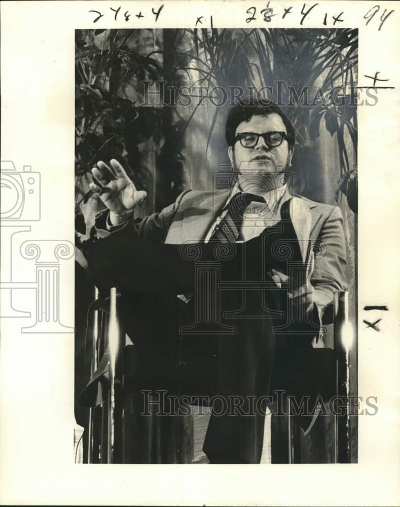 1977 Gary Wills speaks at Tulane University - Historic Images