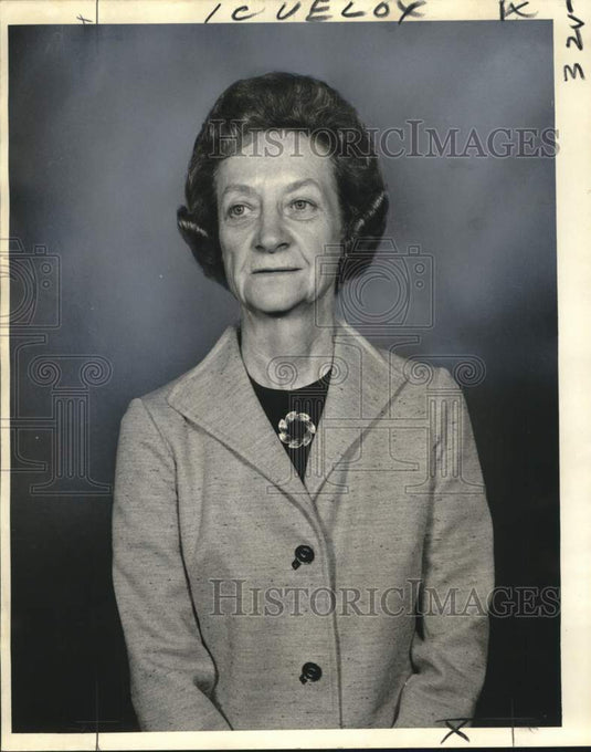 1973 Lake Vista Woman's Club - Mrs. George Wulff, President - Historic Images