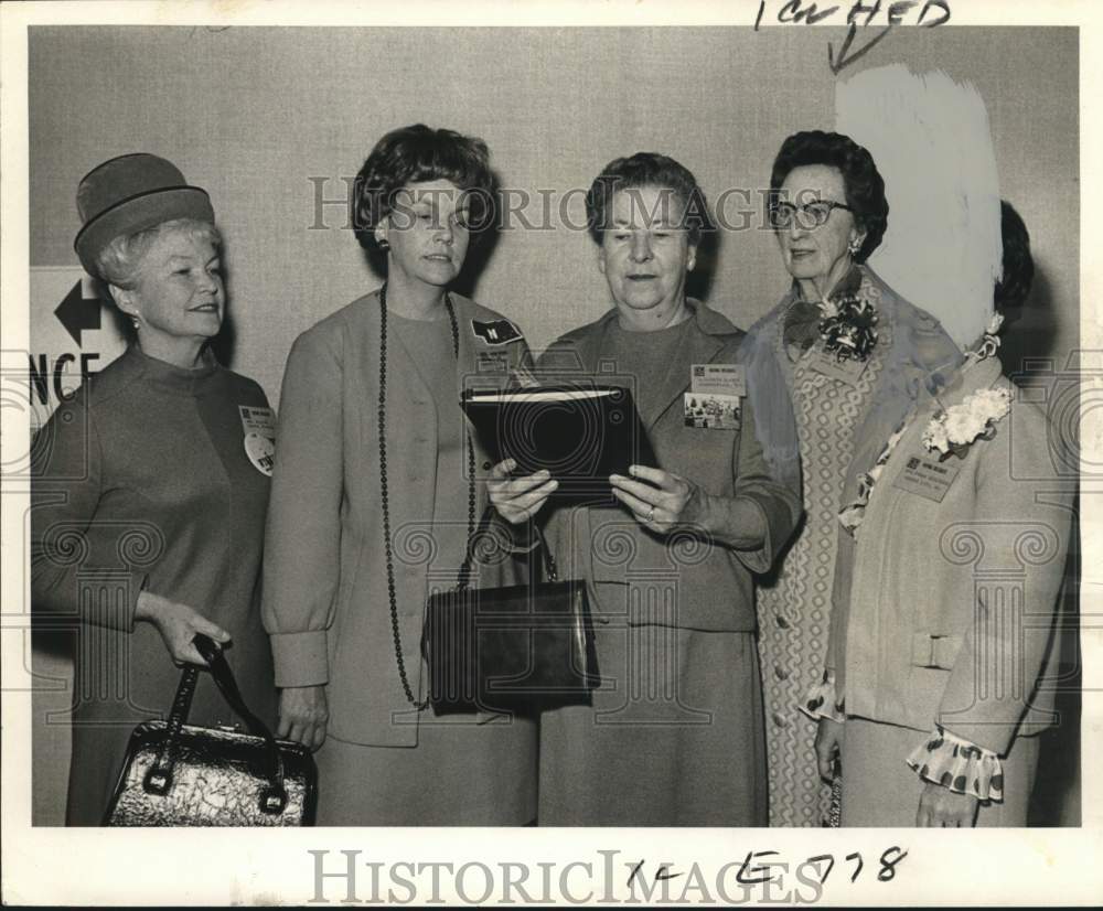 1970 Mrs. Ernest Wilson, director National Council of Catholic Women - Historic Images