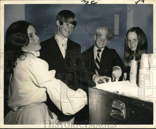1971 Attendees at Eight O'Clock dance at Jerusalem Temple - Historic Images