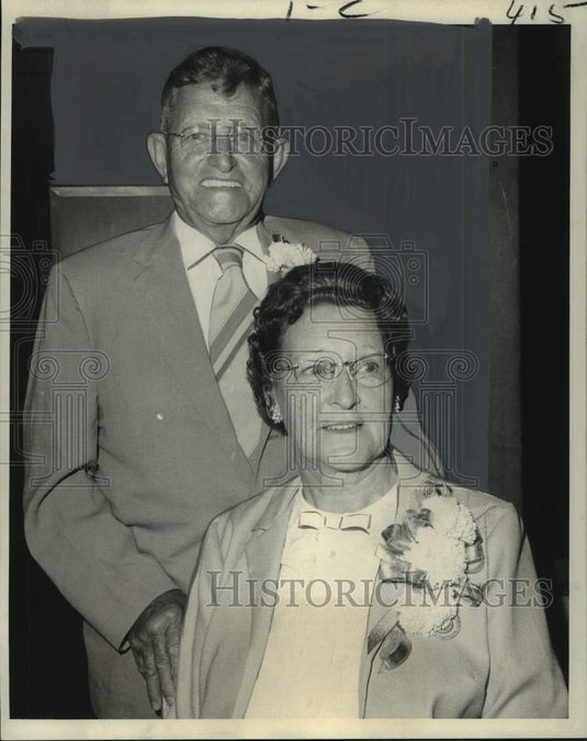 1970 Mr. and Mrs. Rafael Vera celebrate 50th wedding anniversary - Historic Images