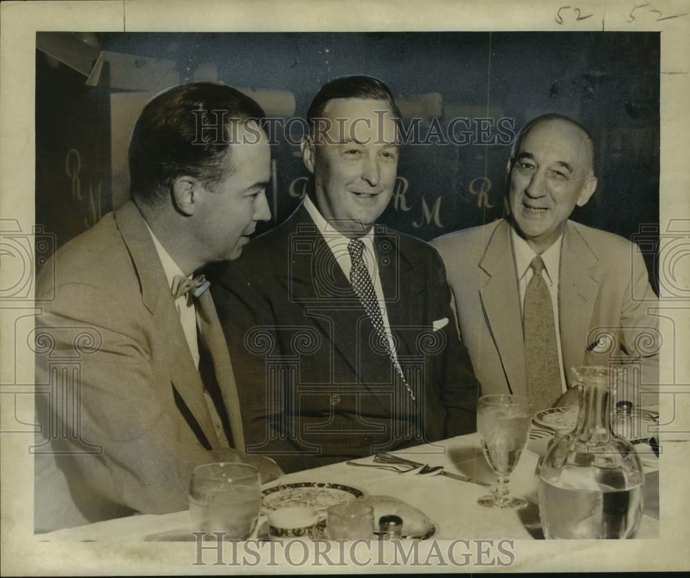 1954 Gulf Oil president W. K. Whiteford speaks at Chamber luncheon - Historic Images