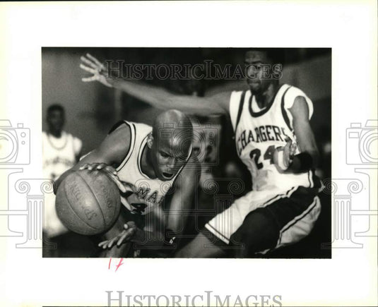 Press Photo McMain Basketball Player Yusef Willoughby in Game Closeup- Historic Images