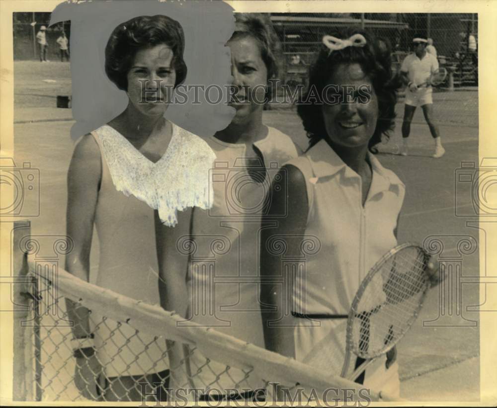 1973 Jefferson Ladies' Tennis Club President Aline Richeson - Historic Images