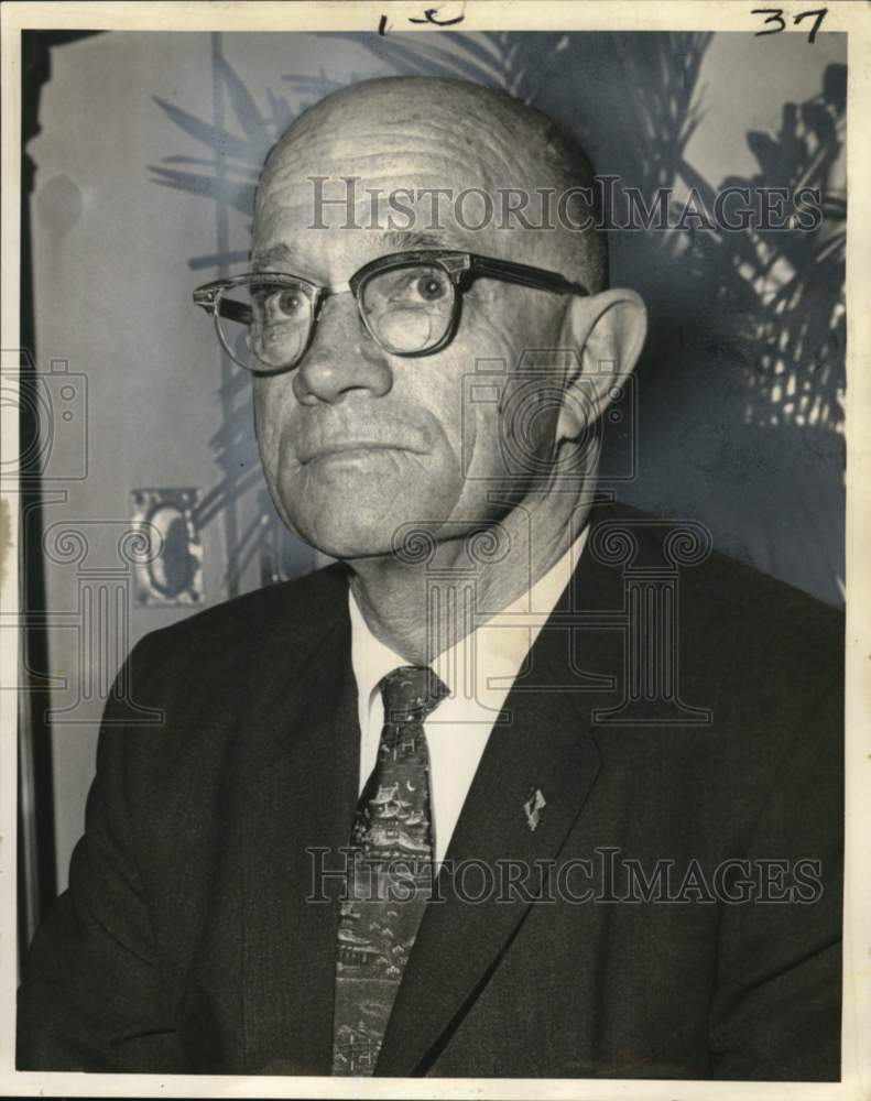 1967 Chamber of Commerce chairman G.C. Rawls meets at Sheraton Hotel - Historic Images
