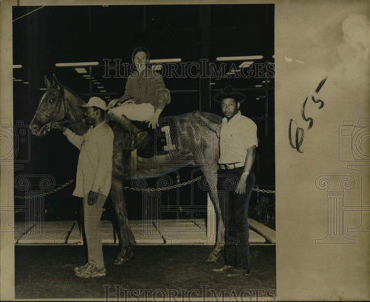 1974 Press Photo Jockey Jame Sibille rode Joe Top to the finish line.- Historic Images