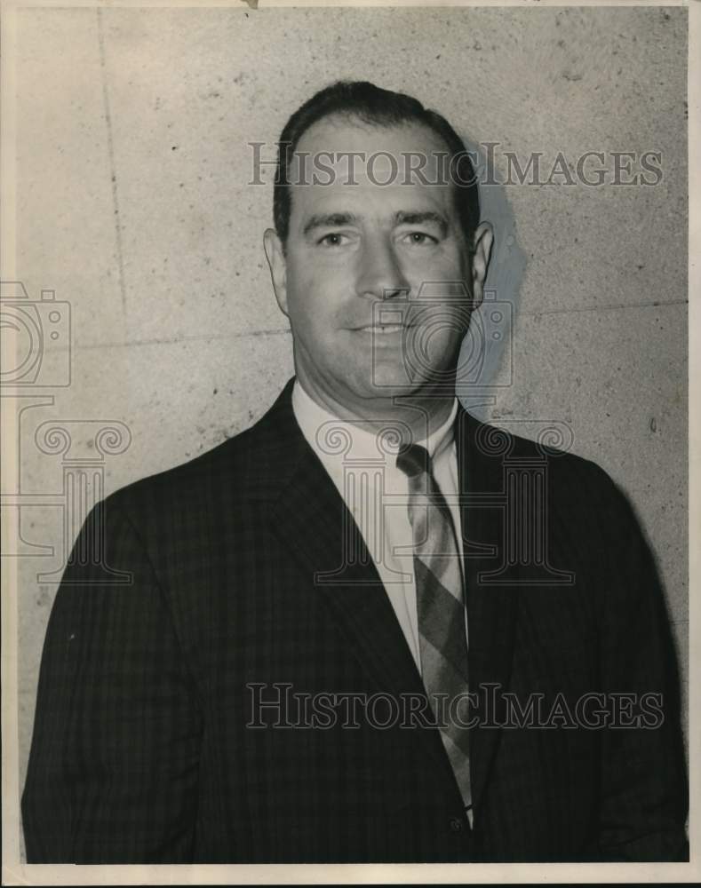 1963 Regional vice president of Fleischmann Distillers Victor Wendel - Historic Images
