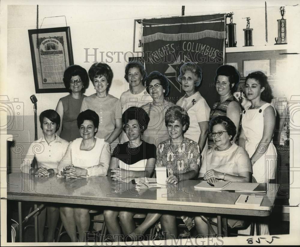 1971 Immaculata Kaycee auxiliary committee chairmen - Historic Images