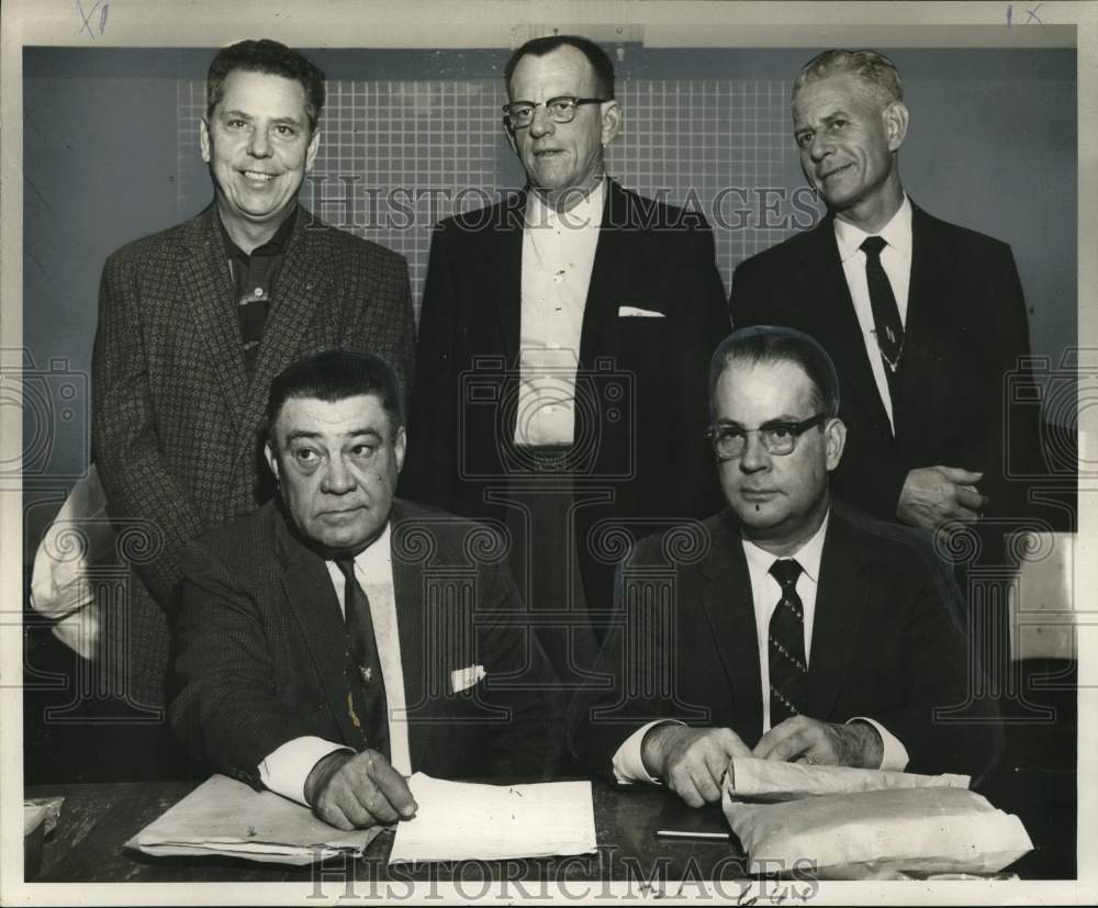 1960 Martin Behrman Dads&#39; Club&#39;s Chicken Barbecue Planning Officers - Historic Images