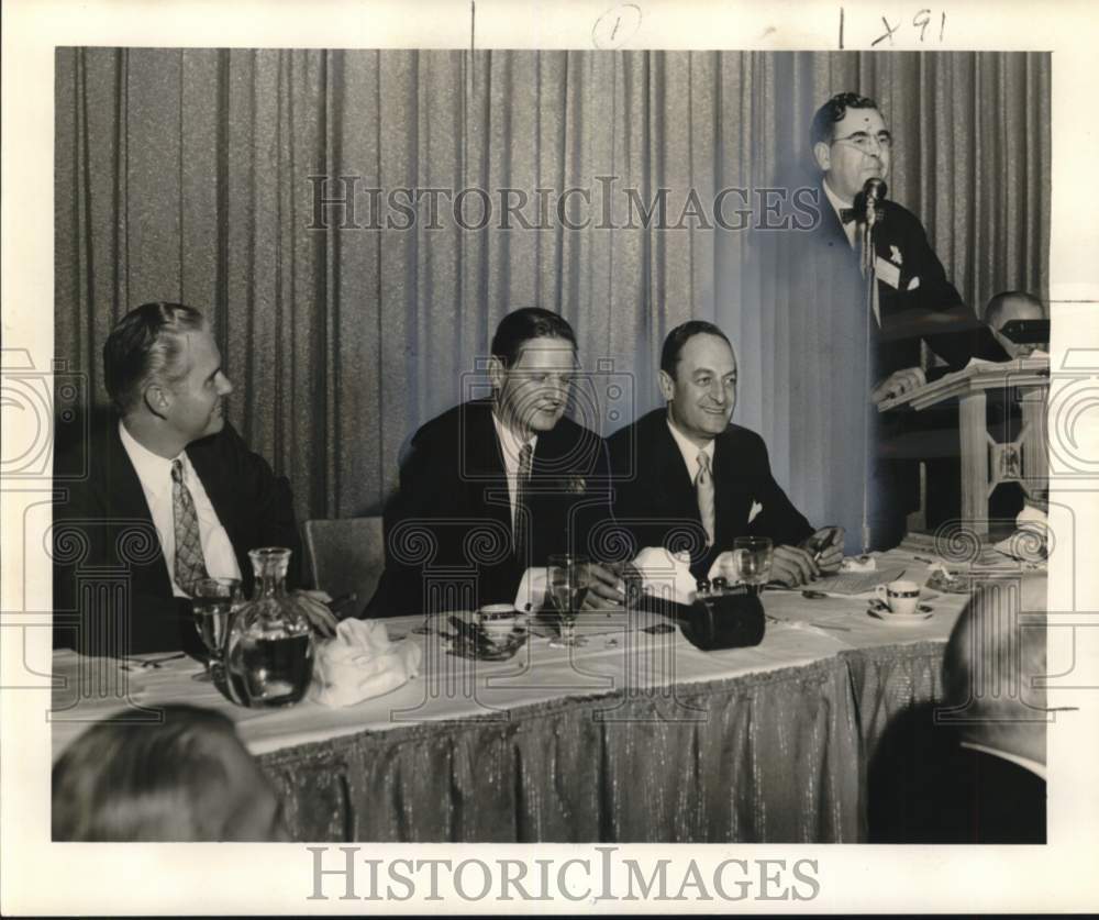 1953 National Association of Home Builders Banquet at The Roosevelt - Historic Images