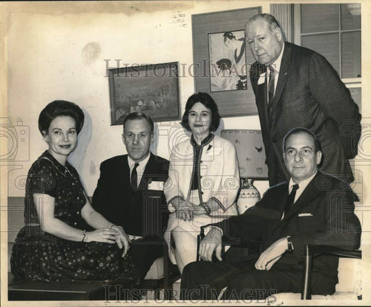 1963 Travelers Aid Society Officers installed at Annual Meeting - Historic Images