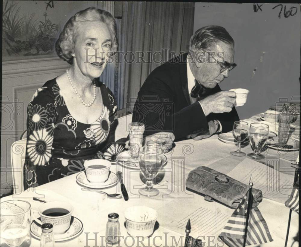 1972 Press Photo Rose Strachan with husband Frank G. Strachan at Colonials Event - Historic Images