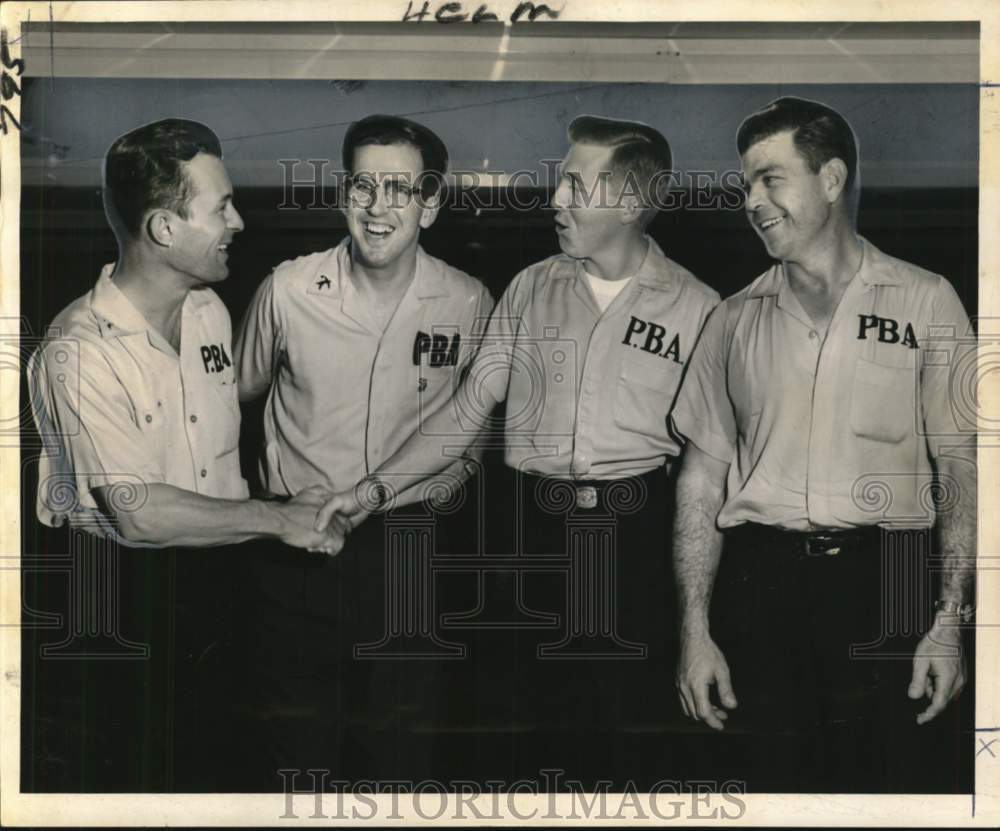 1963 Press Photo New Orleans Keg winner J.B. Solomon with other participates - Historic Images