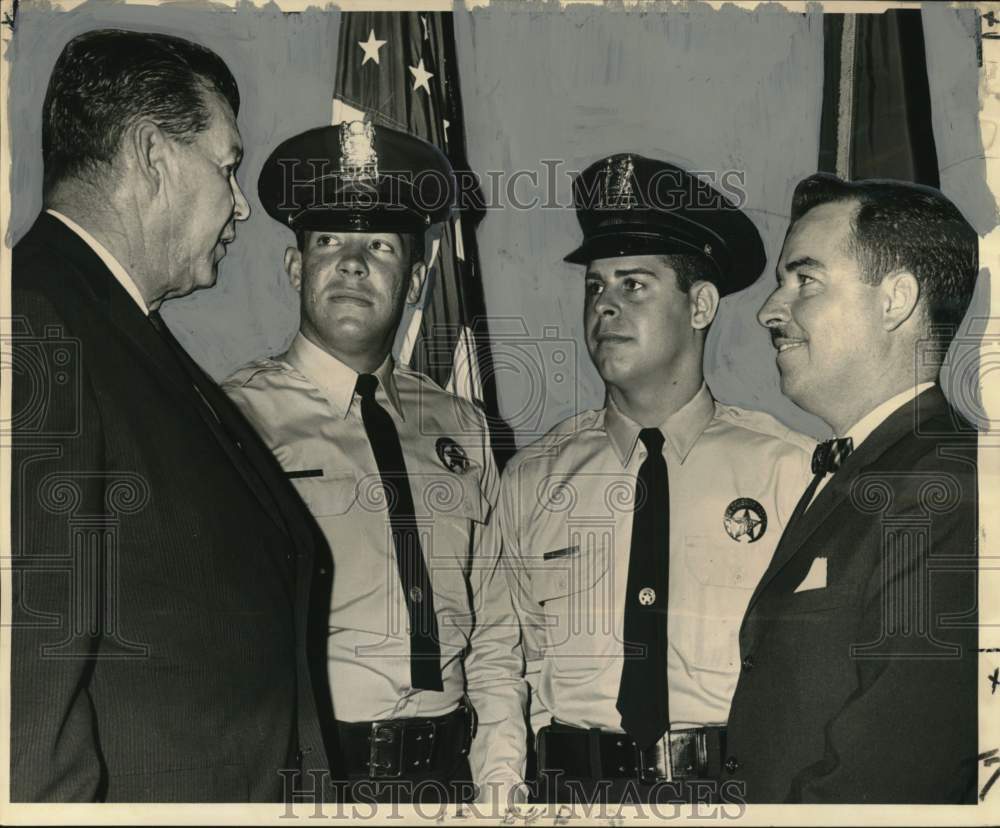 1962 Press Photo Officers with graduated cadets at New Orleans Police Academy - Historic Images