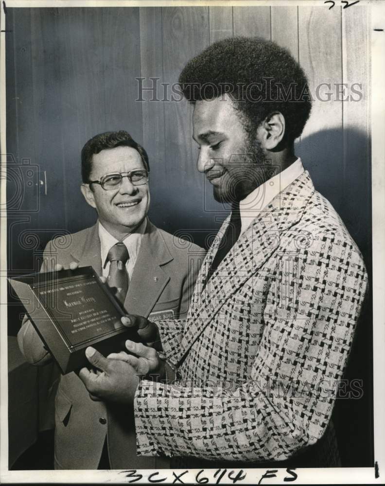 1974 Press Photo Kevin Terry, Kennedy Cougars football player, with John U. Barr- Historic Images