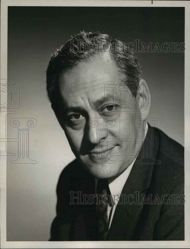 1968 Press Photo Elie Abel, NBC News Correspondent - nop00244- Historic Images