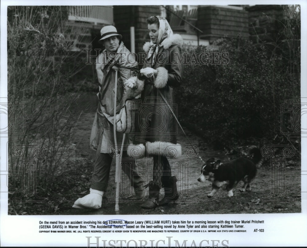 1988 Geena Davis and William Hurt star in The Accidental Tourist. - Historic Images