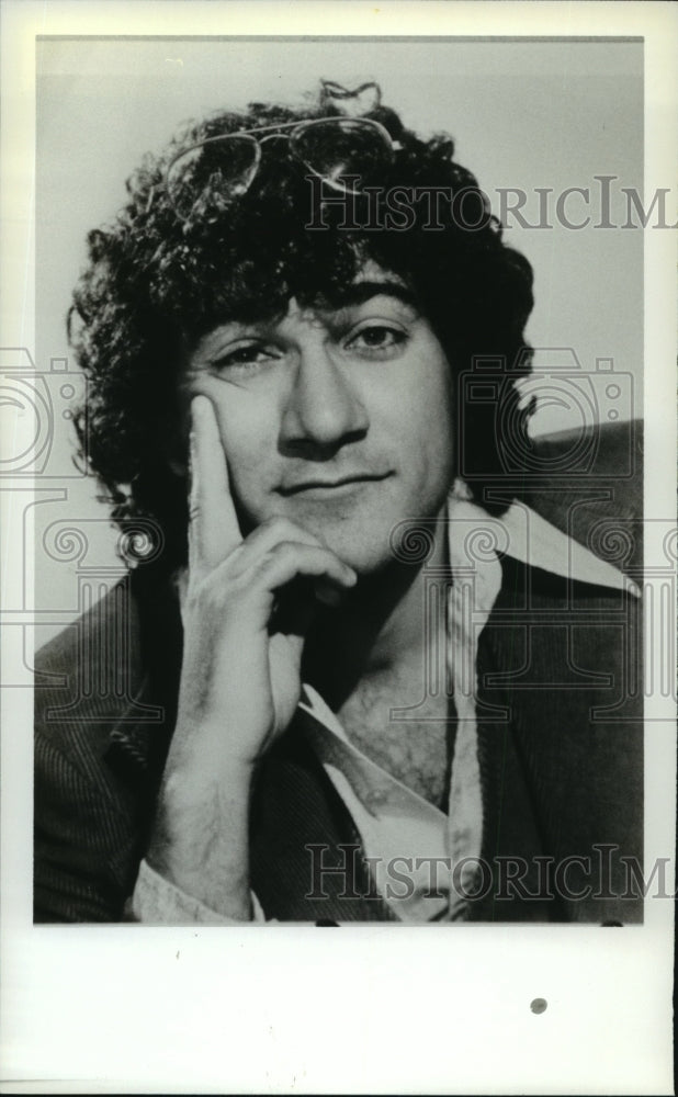 1982 Press Photo Bill Alexander, comedian. - Historic Images