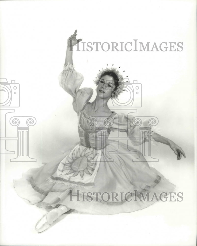 1978 Press Photo Ann Arnoult as the Sun in Ballet Hysell&#39;s Act III of Coppelia. - Historic Images