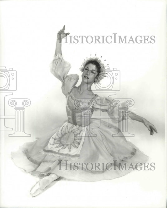 1978 Press Photo Ann Arnoult as the Sun in Ballet Hysell's Act III of Coppelia. - Historic Images
