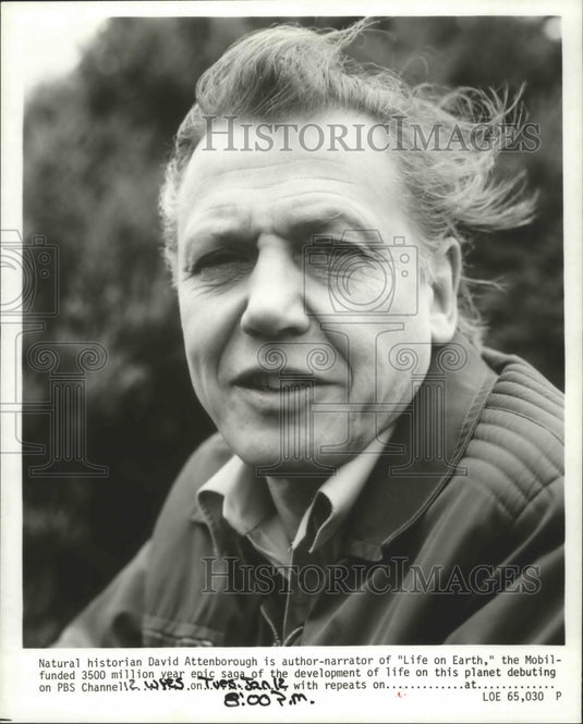 1982 "Life on Earth" - David Attenborough, Natural Historian - Historic Images