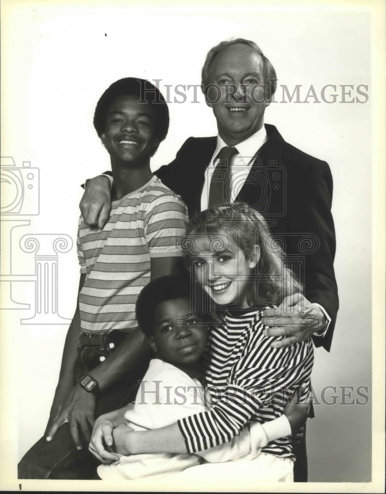 1982 Press Photo Cast Members "Diff'rent Strokes" Conrad Bain, Todd Bridges NBC - Historic Images