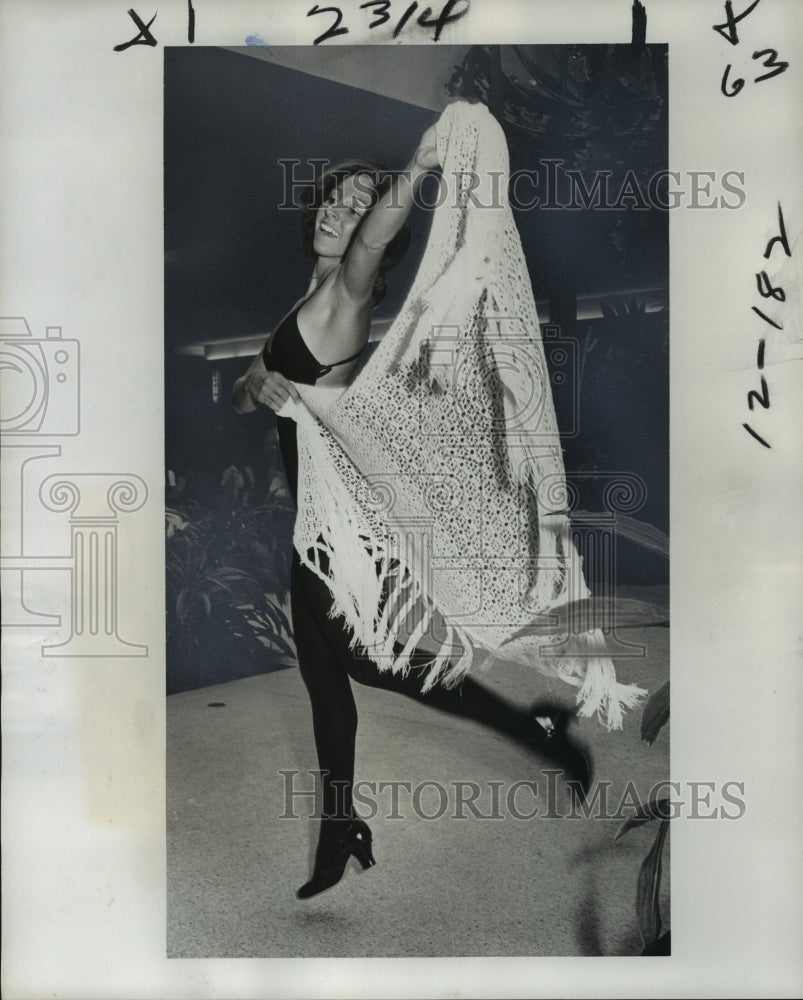 1977 Member of Ballet South uses shawl during performance. - Historic Images