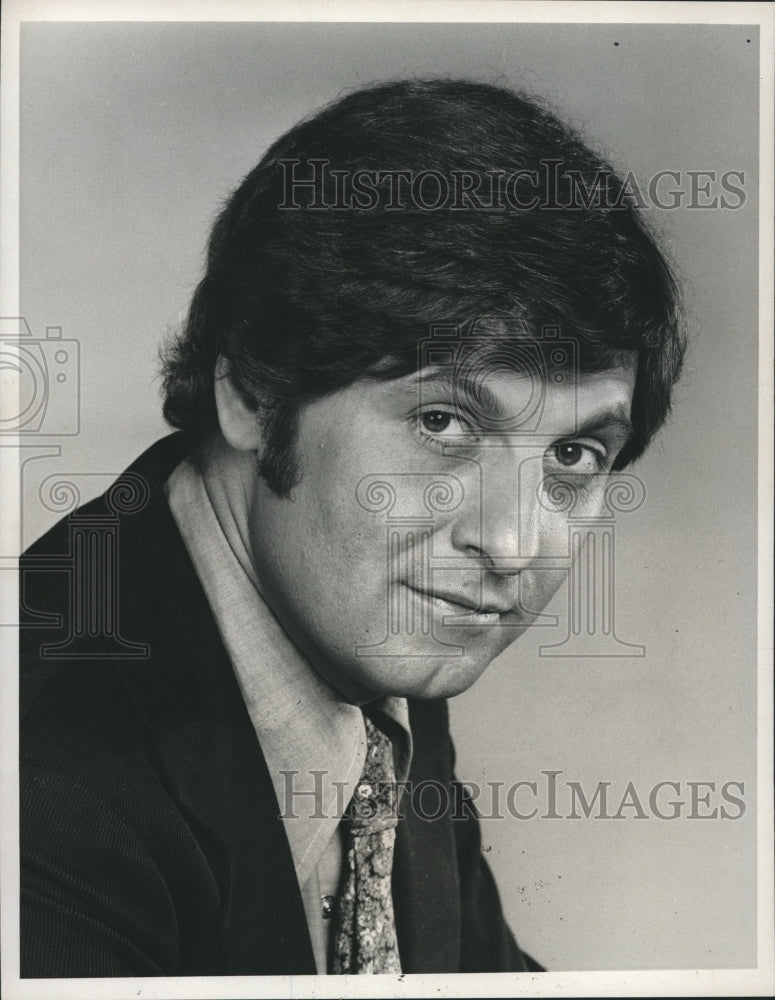 1976 Joseph Bologna stars in Woman of the Year, on CBS. - Historic Images