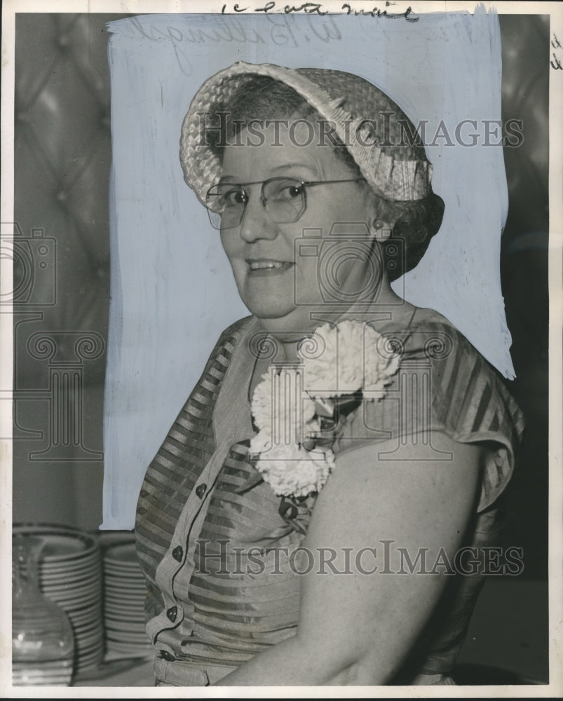 1953 Mrs. D.W. Billingsley, Lions - Historic Images