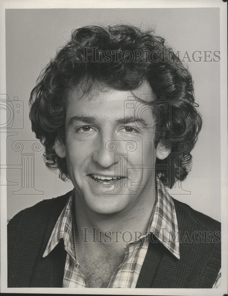 1979 Press Photo Larry Breeding stars on The Last Resort, on CBS. - Historic Images