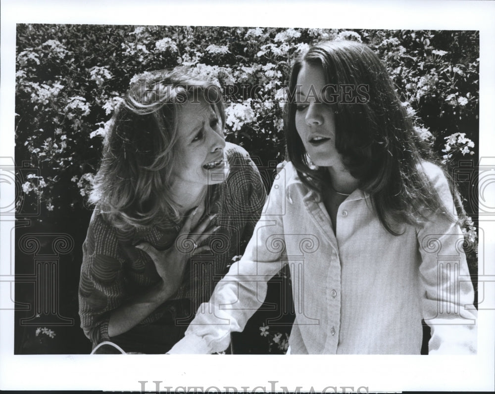 1976 Carol Jones and Melendy Britt in Francesca Baby - Historic Images