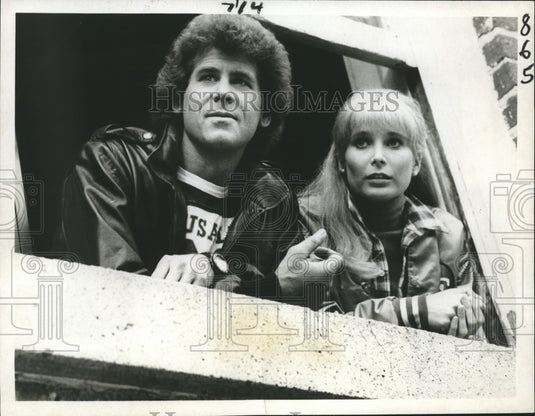 1981 Press Photo Deborah Piffin and Barry Bostwick in Foul Play - Historic Images