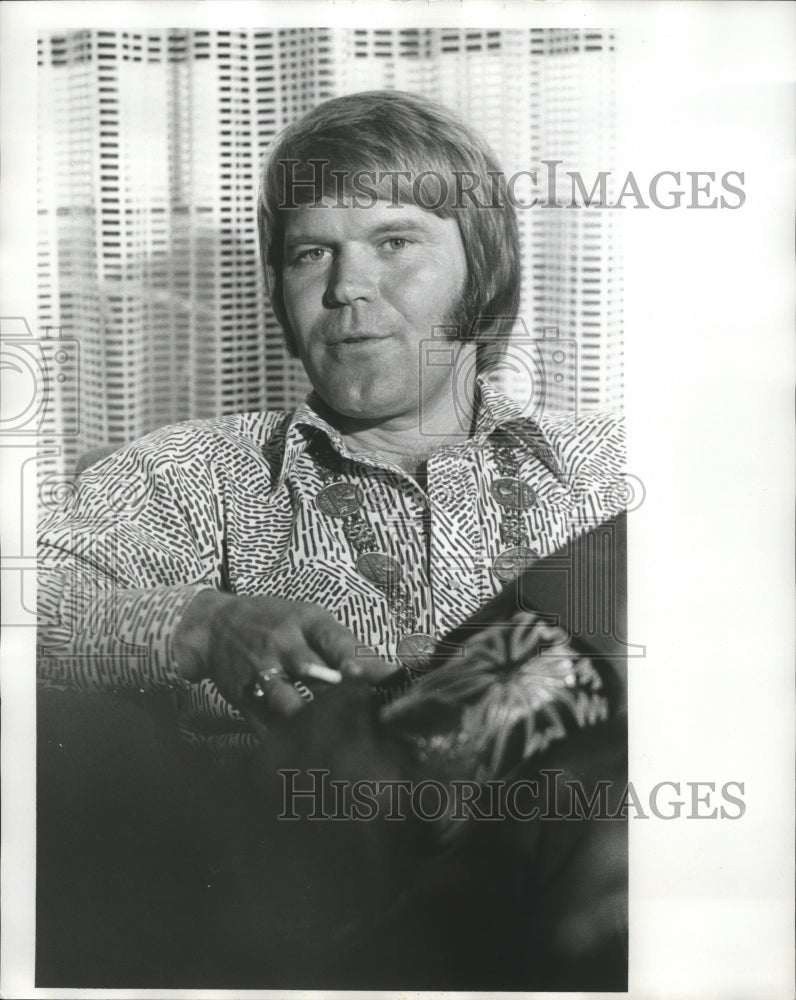 1974 Press Photo Glen Campbell, country singer, songwriter, musician and actor. - Historic Images