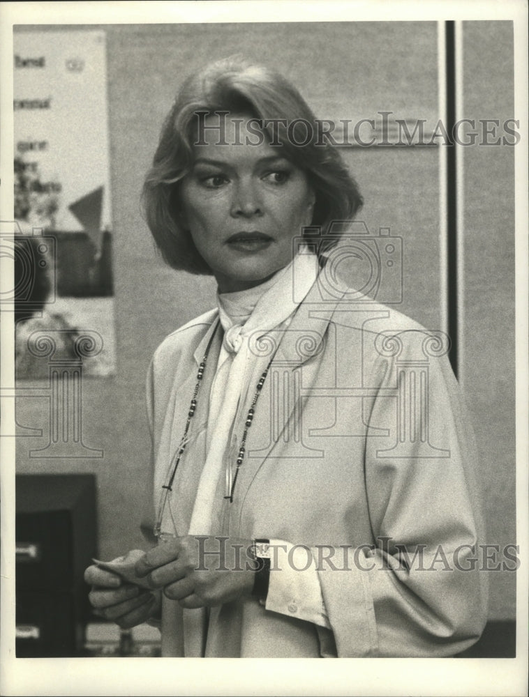 1985 Ellen Burstyn stars in Into Thin Air, on CBS. - Historic Images