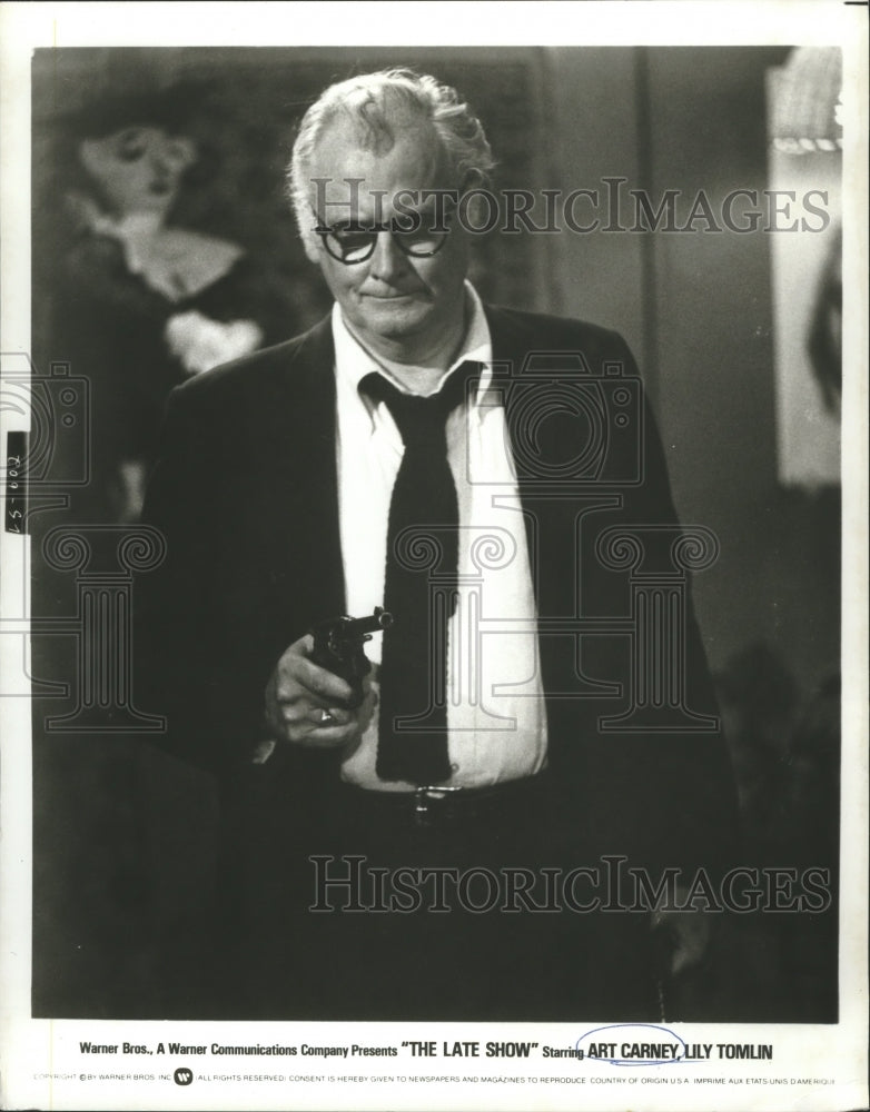 1978 Art Carney in a scene in The Late Show. - Historic Images