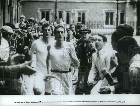 1981 Press Photo Men running and crowd cheering, "Chariots of Fire" - Historic Images