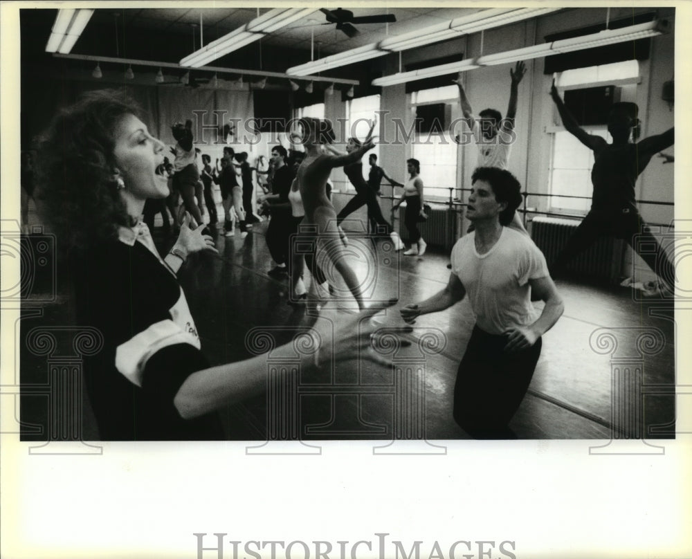 1989 Choreographer Karen Hebert At the &quot;A Chorus Line&quot; Auditions - Historic Images