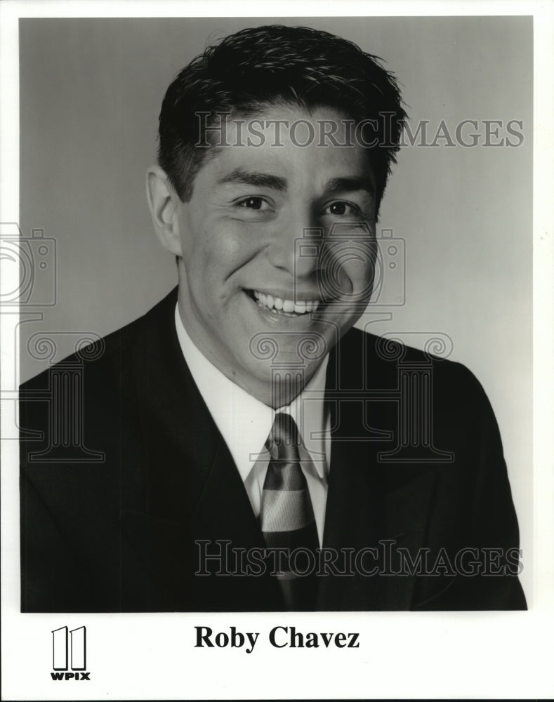 Press Photo Roby Chavez, television reporter for WPIX. - Historic Images