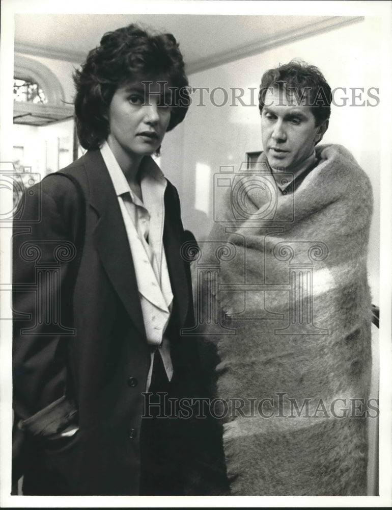 1987 Margaret Colin and Harry Groener star on Leg Work, on CBS. - Historic Images