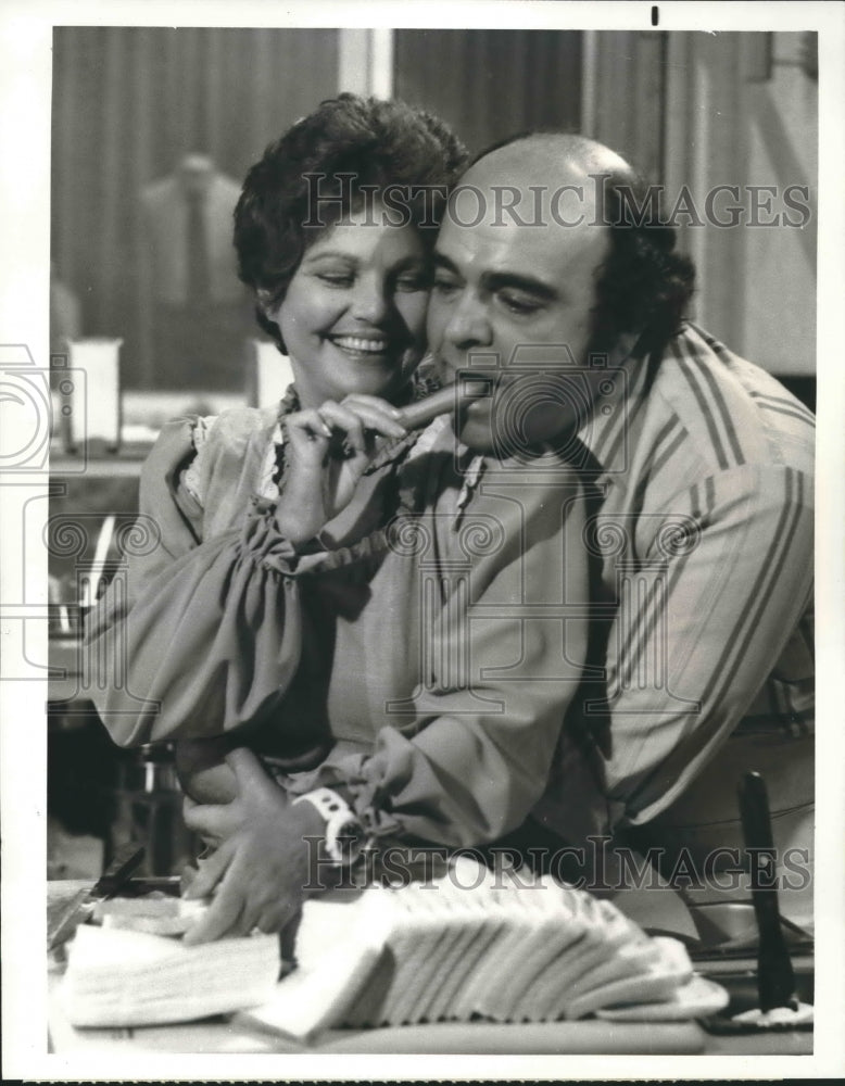 1975 James Coco, Geraldine Brooks on &quot;The Dumplings&quot; NBC TV - Historic Images