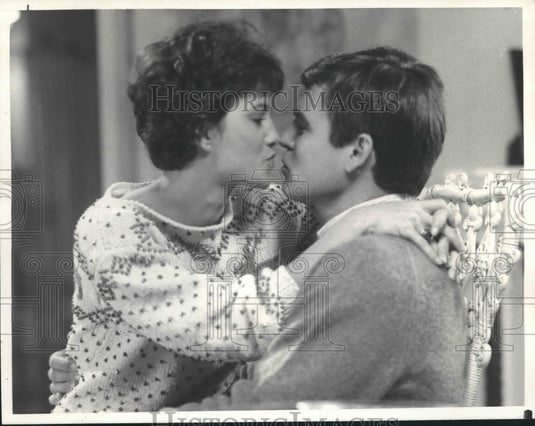 1983 Press Photo Michael Carven and Doran Clark on Emerald Point N.A.S. on CBS. - Historic Images